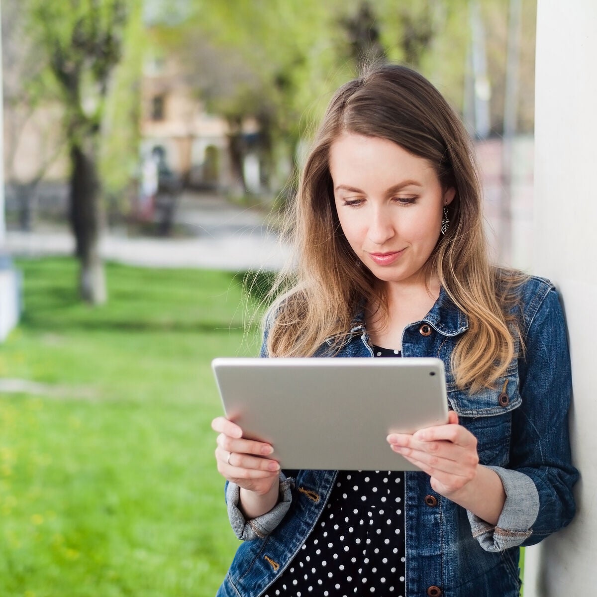 Student on tablet